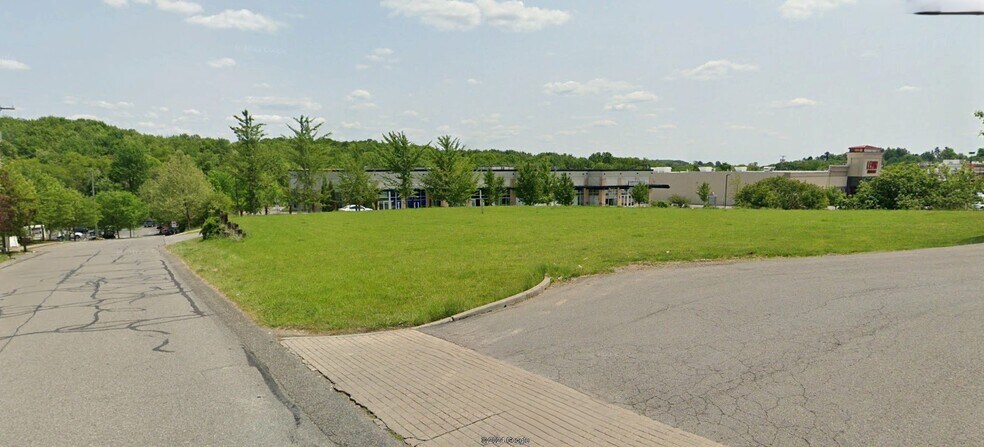 More Photos Of 10810 Perry Hwy, Wexford Land For Lease