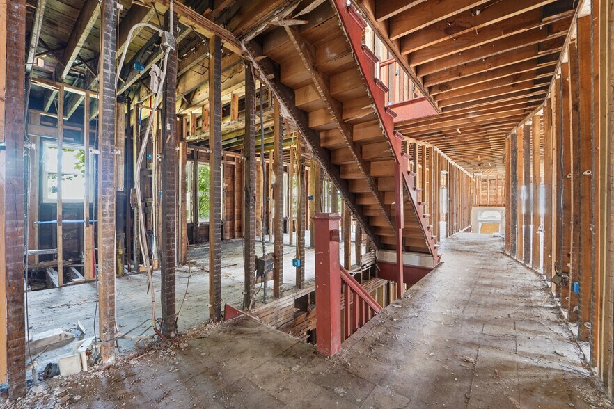 More Photos Of 1300 Porter St, Dearborn Apartments For Sale