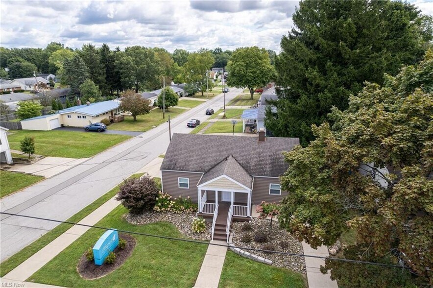 More Photos Of 1109 Eastern Ave, Ashland Office Residential For Sale