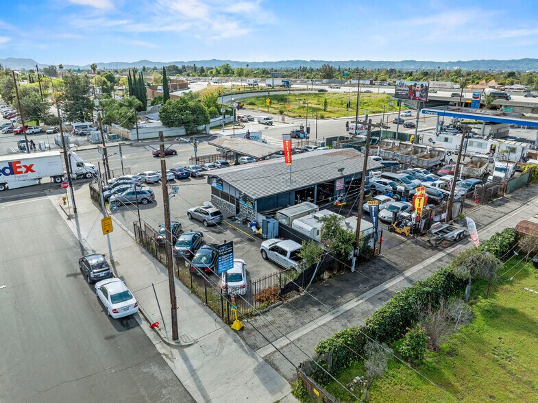 More Photos Of 13235-13243 Osborne St, Arleta Land For Lease