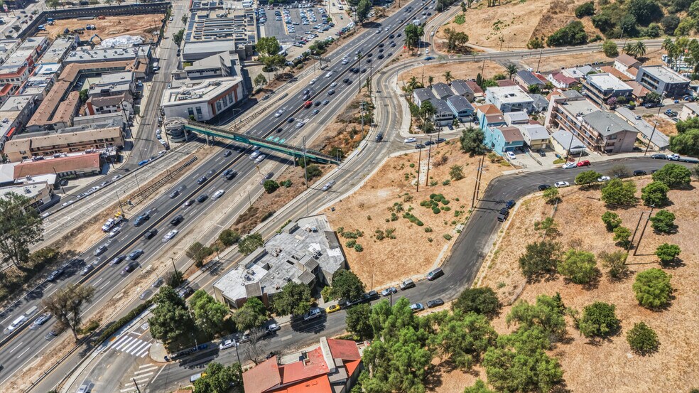 More Photos Of 626 Lookout Dr, Los Angeles Land For Sale
