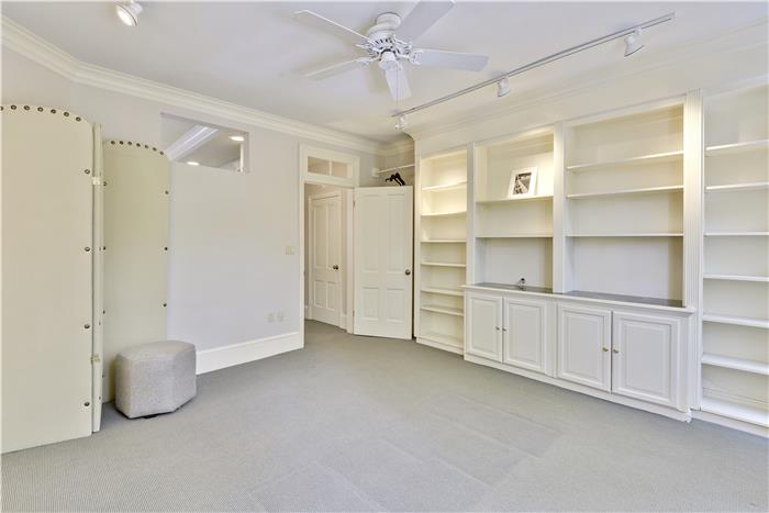 More Photos Of 421 S Washington St, Alexandria Storefront Retail Office For Sale