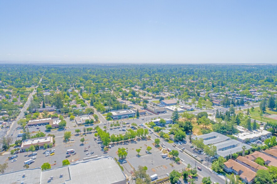 More Photos Of 7141 Fair Oaks Blvd, Carmichael Medical For Sale