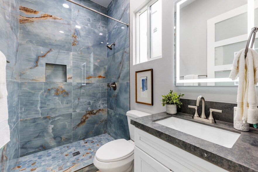 More Photos Of 7128 E Hyatt St, San Diego Apartments For Sale