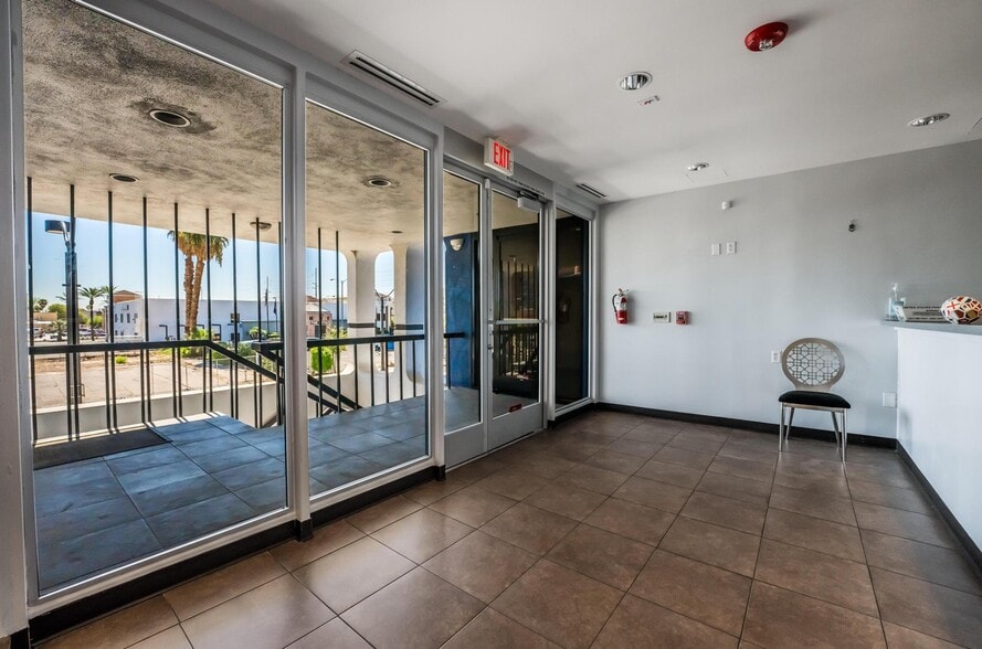 More Photos Of 714 S 4th St, Las Vegas Medical For Sale