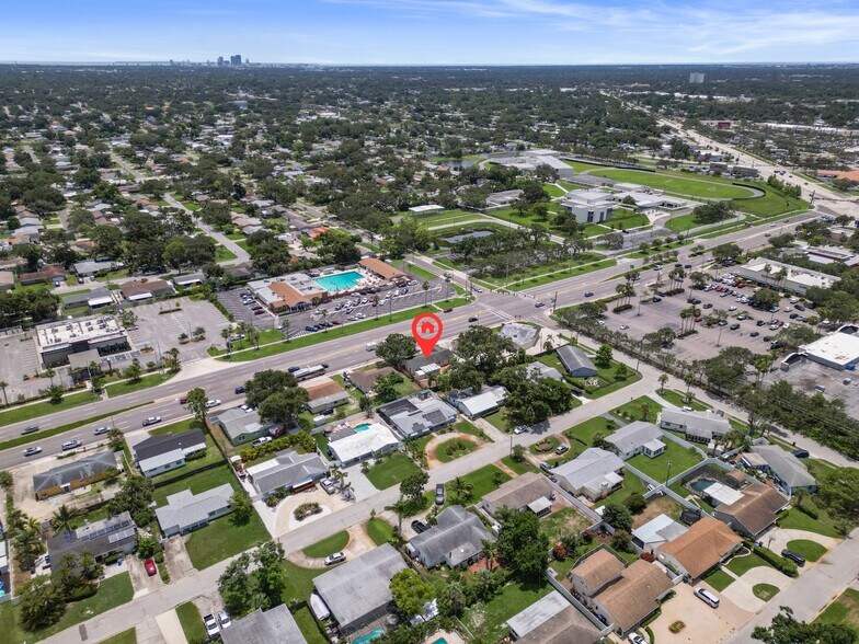 More Photos Of 2672 66th St N, Saint Petersburg Medical For Sale