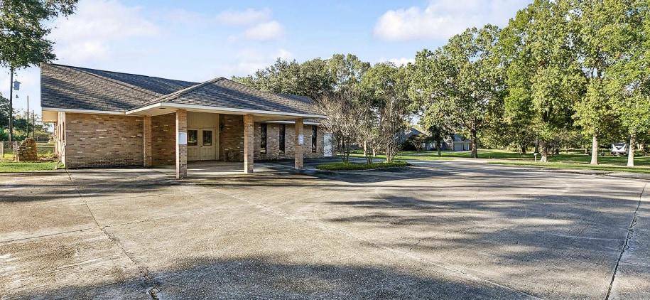 Primary Photo Of 1651 Church St, Zachary Religious Facility For Sale