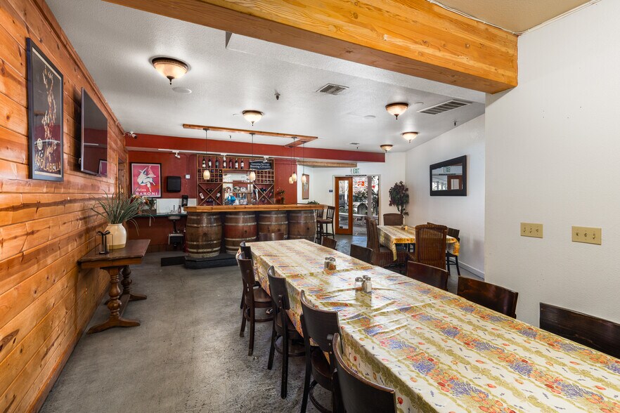 More Photos Of 1260-1278 Broadway, Sonoma Freestanding For Sale