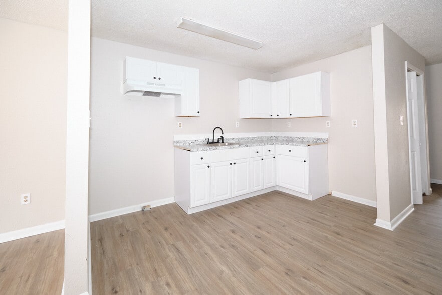More Photos Of 2215 Buffalo Trl, Morristown Apartments For Sale