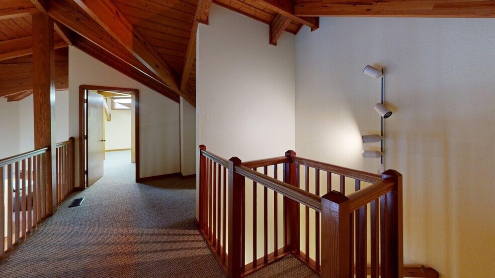 More Photos Of 3608 N Croatan Hwy, Kitty Hawk Office For Lease