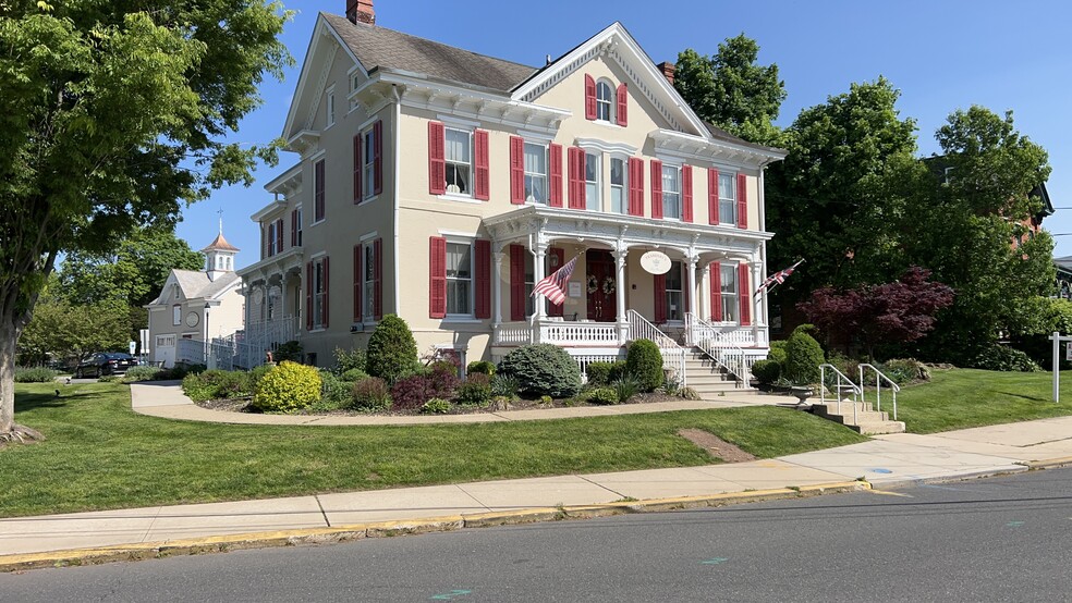 Primary Photo Of 2 Main St, Flemington Restaurant For Sale