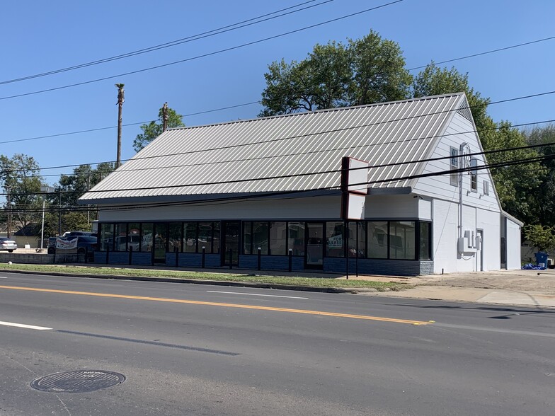 Primary Photo Of 1509 Highway 36, Rosenberg General Retail For Lease