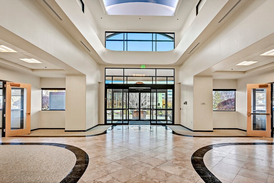 More Photos Of 815 Park Blvd, Boise Office For Lease