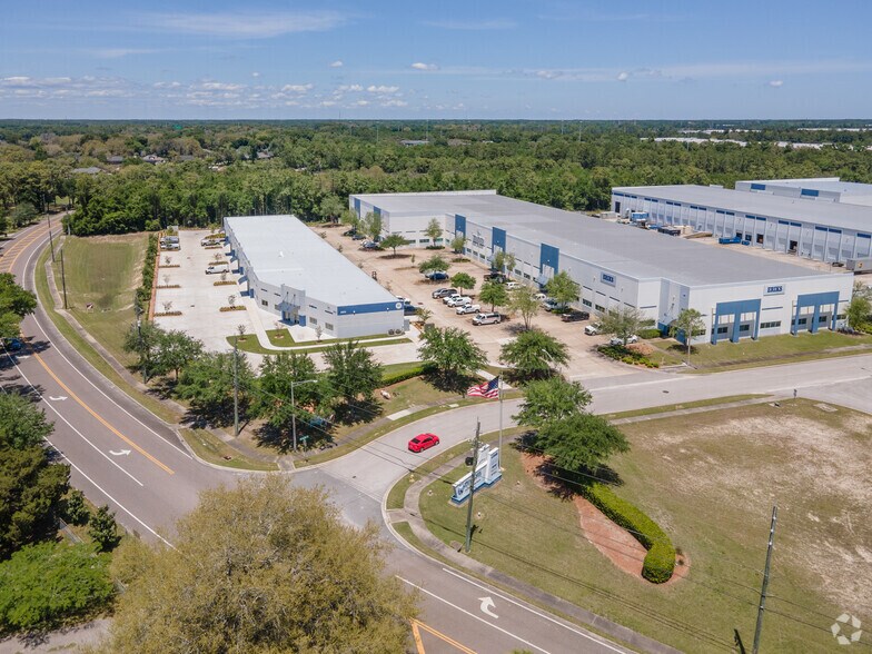 More Photos Of 2615 Port Industrial Dr, Jacksonville Warehouse For Lease
