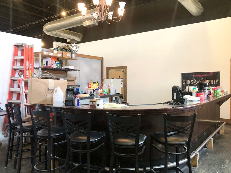 More Photos Of 901 Elm St, Tioga Restaurant For Sale