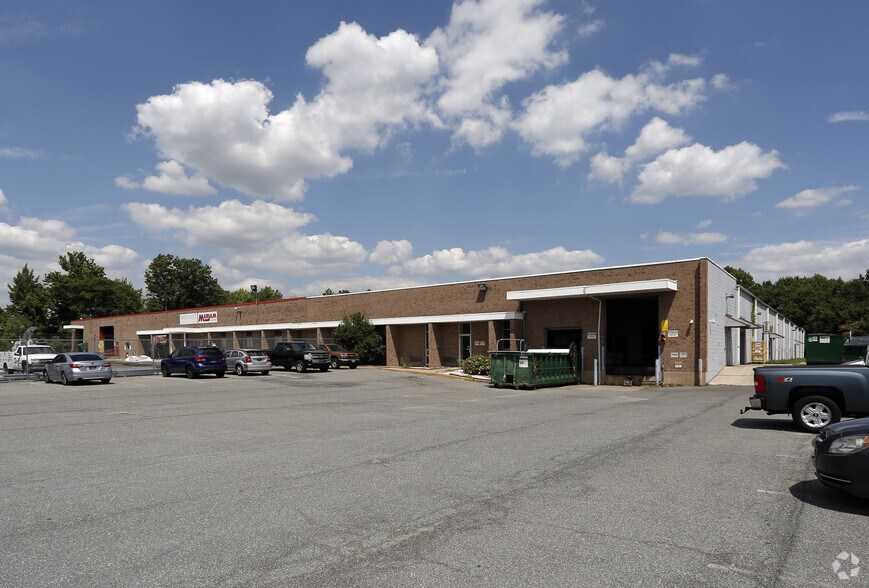 Primary Photo Of 200 Bellevue Rd, Newark Warehouse For Lease