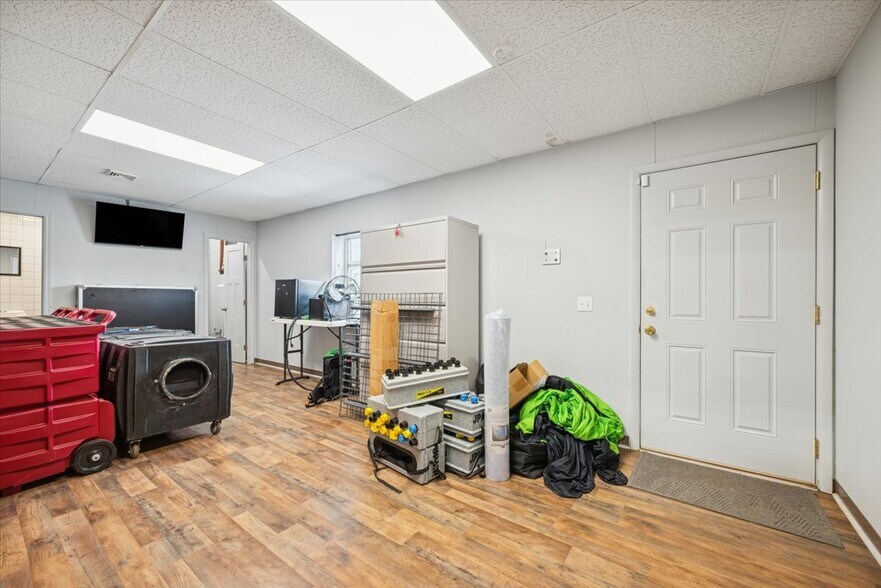 More Photos Of 145 11th St, Piscataway Industrial For Sale