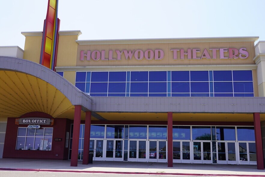 More Photos Of 2401 Jacaman Rd, Laredo Freestanding For Lease