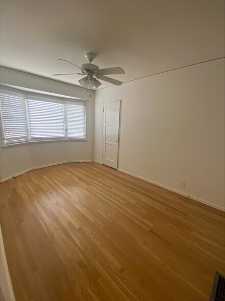 More Photos Of 1826-1832 California Ave, Santa Monica Apartments For Sale