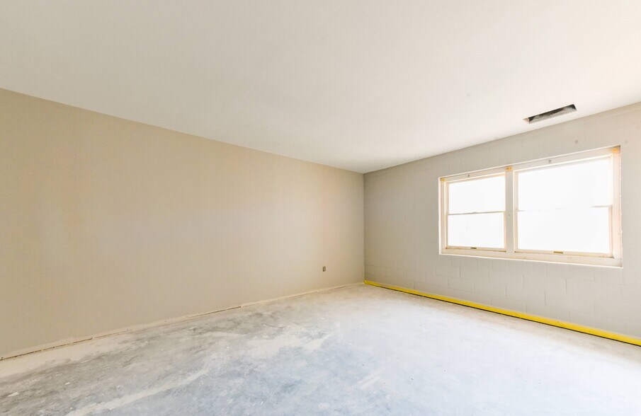 More Photos Of 3901 Raeford Rd, Fayetteville Religious Facility For Lease