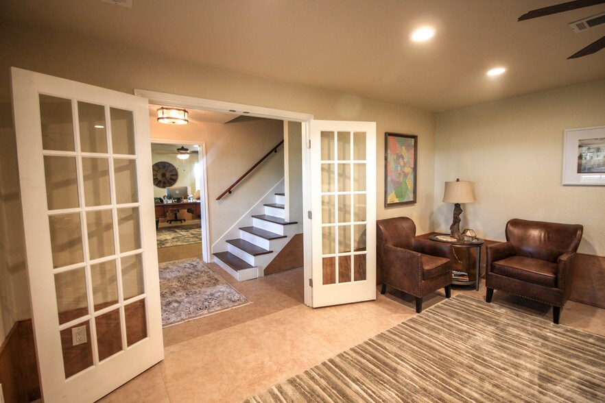 More Photos Of 16607 Mueschke Rd, Cypress Office Residential For Sale