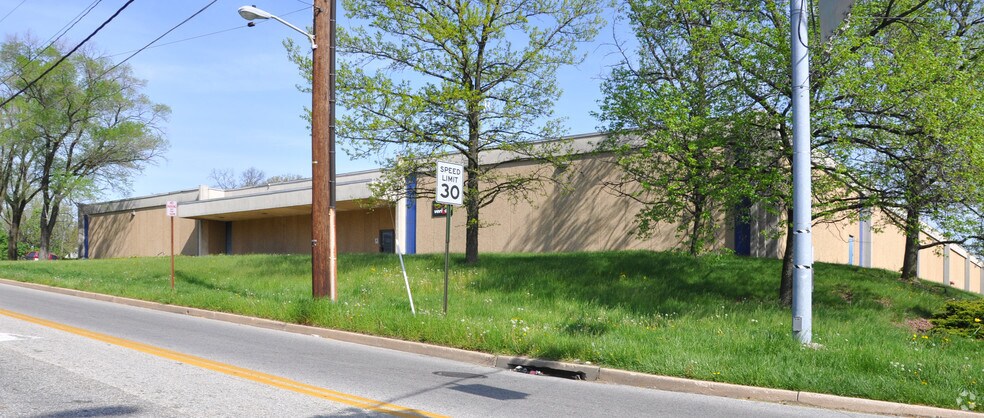 More Photos Of 6810 Dogwood Rd, Windsor Mill Warehouse For Sale