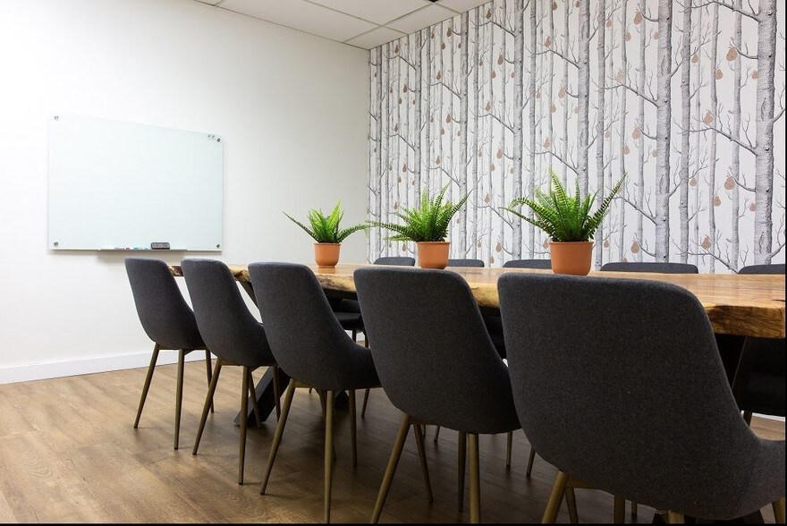 More Photos Of 212 King St W, Toronto Coworking Space