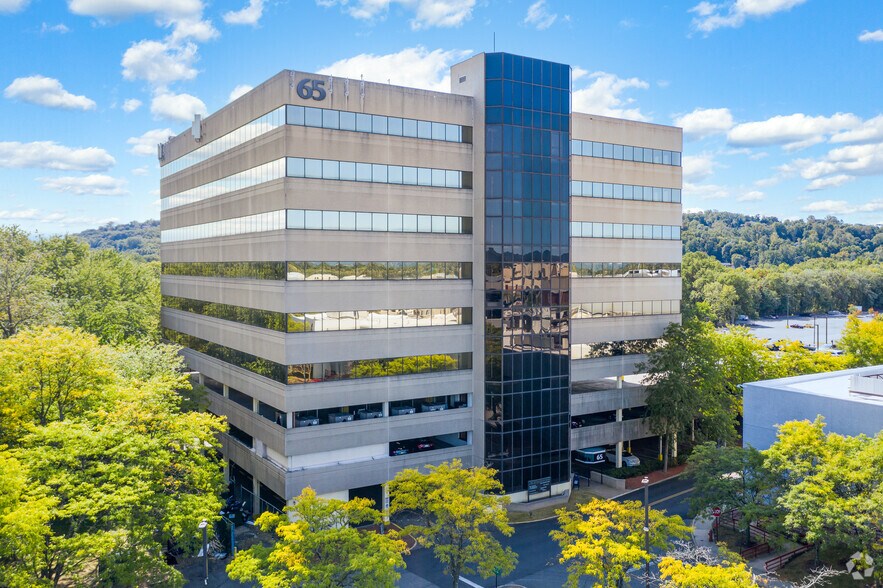 Primary Photo Of 65 Willowbrook Blvd, Wayne Office For Lease