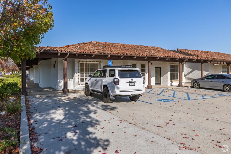 More Photos Of 1529 Grand Ave, San Marcos Unknown For Lease