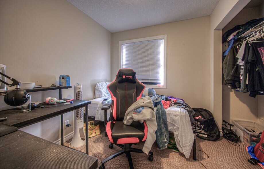 More Photos Of 172 Regina St N, Waterloo Apartments For Sale