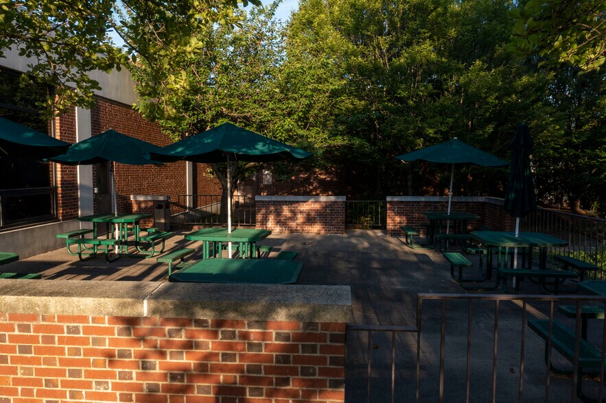 More Photos Of 204 Kinsley Ave, Providence Warehouse For Sale