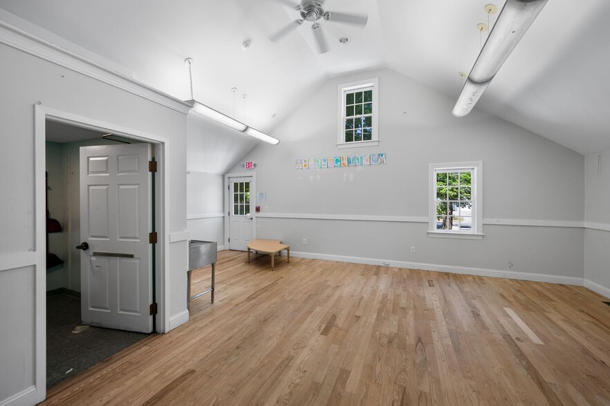 More Photos Of 181 Main St, Rowley Medical For Sale