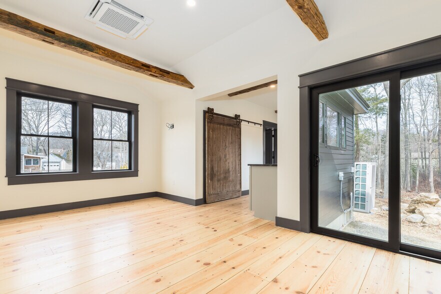 More Photos Of 22 Pioneer Rd, Rye Office Residential For Sale