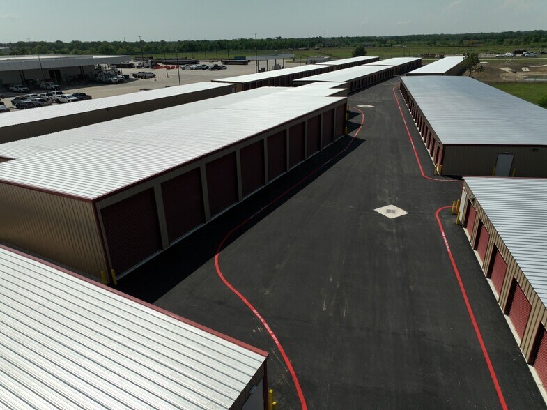 More Photos Of 580 FM 1462, Rosharon Industrial For Sale