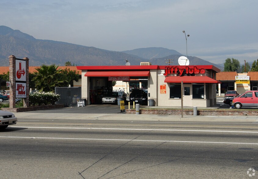 Primary Photo Of 707 W Ventura St, Fillmore Auto Repair For Sale