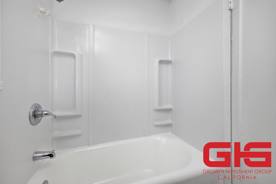 More Photos Of 280 Witmer St, Los Angeles Apartments For Sale