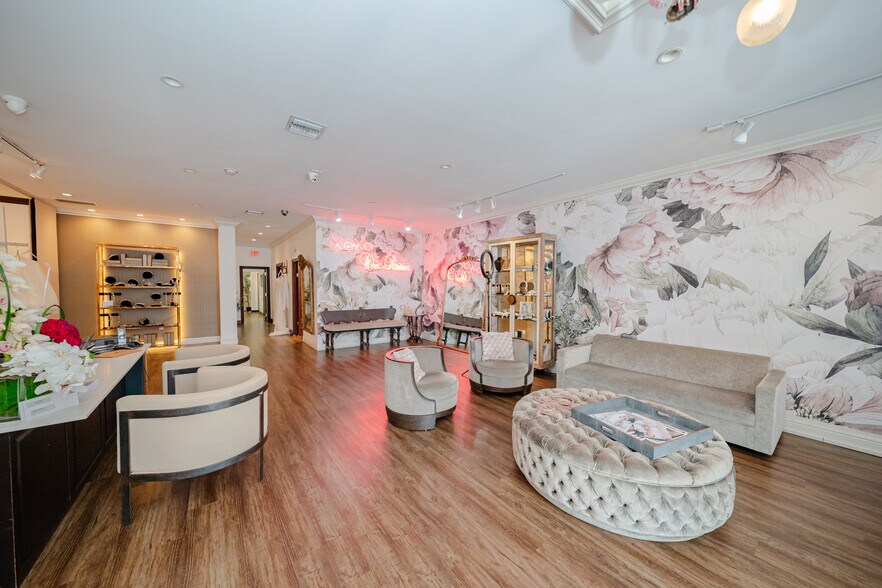 More Photos Of 3306-3310 Ponce De Leon Blvd, Coral Gables Storefront Retail Office For Sale