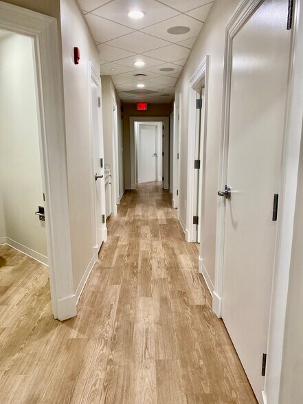 More Photos Of 4600 N Park Ave, Chevy Chase Medical For Lease