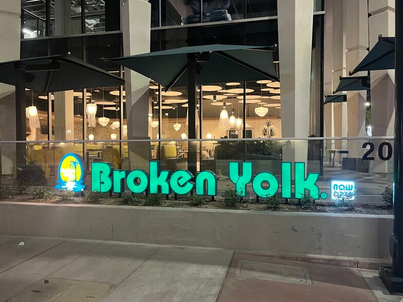 More Photos Of 201 S Las Vegas Blvd, Las Vegas Office For Lease