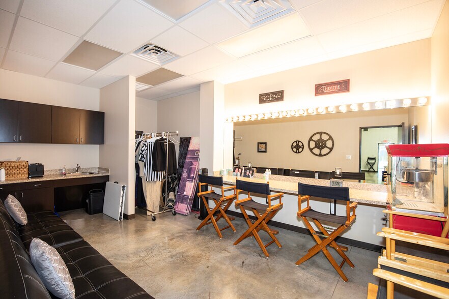 More Photos Of 1145 Butler Rd, League City Office For Sale