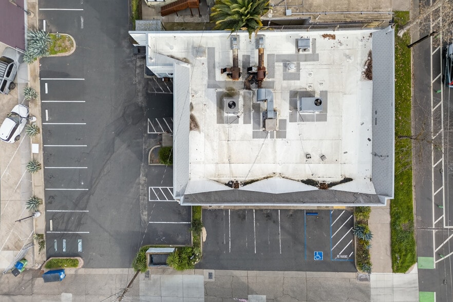 More Photos Of 1614 21st St, Sacramento Restaurant For Sale