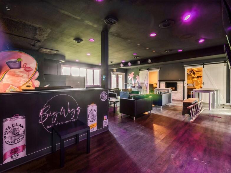 More Photos Of 6008 W Lincoln Way, Ames Restaurant For Sale