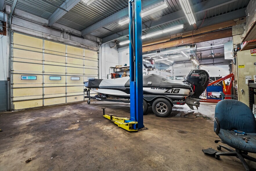 More Photos Of 10 Gansett Ave, Cranston Auto Repair For Sale