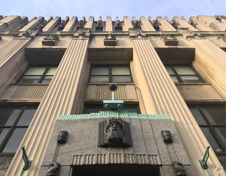 More Photos Of 2727 Second Ave, Detroit Office Residential For Sale