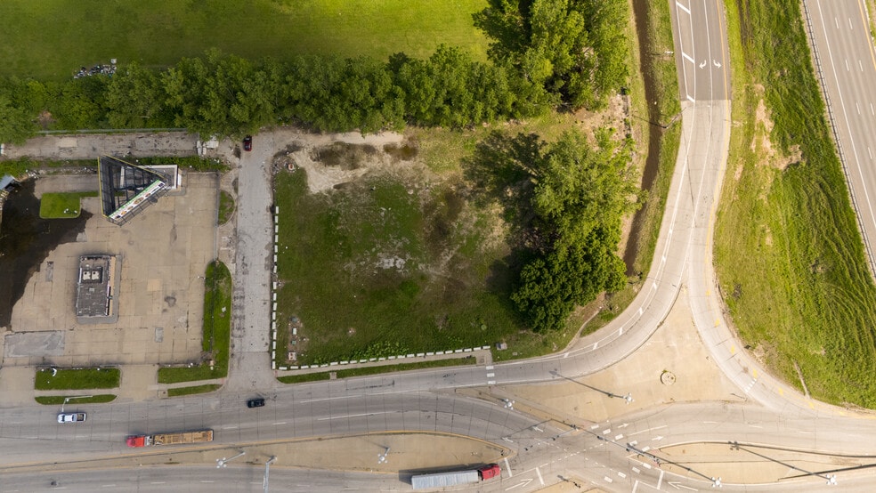 More Photos Of 6900 E Front St, Kansas City Land For Sale