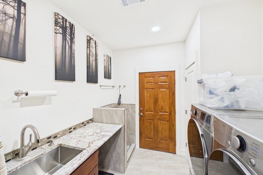 More Photos Of 141 County Road 851, Elizabeth Hotel For Sale