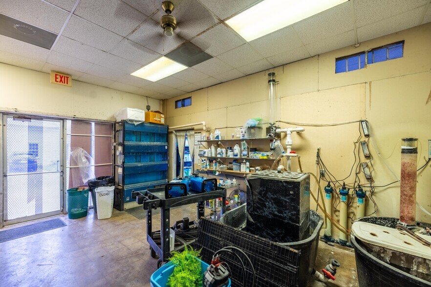 More Photos Of 200 N Main St, Duncanville Storefront Retail Office For Sale