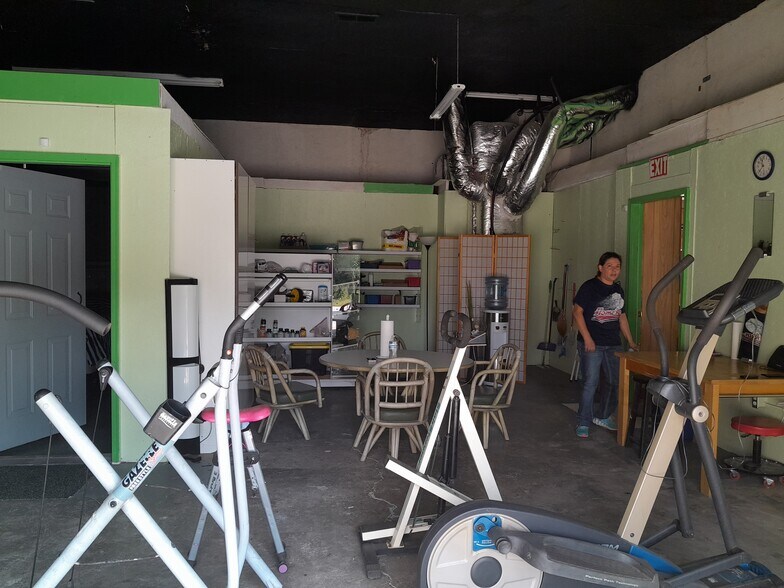 More Photos Of 9135 S Main St, Jonesboro Light Manufacturing For Sale