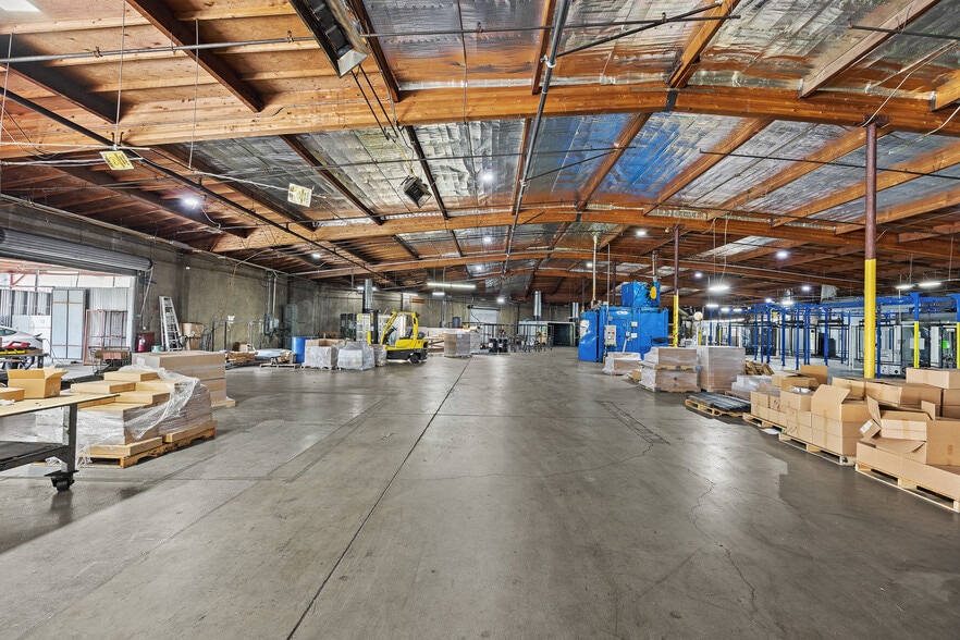 More Photos Of 4677 Worth St, Los Angeles Unknown For Lease