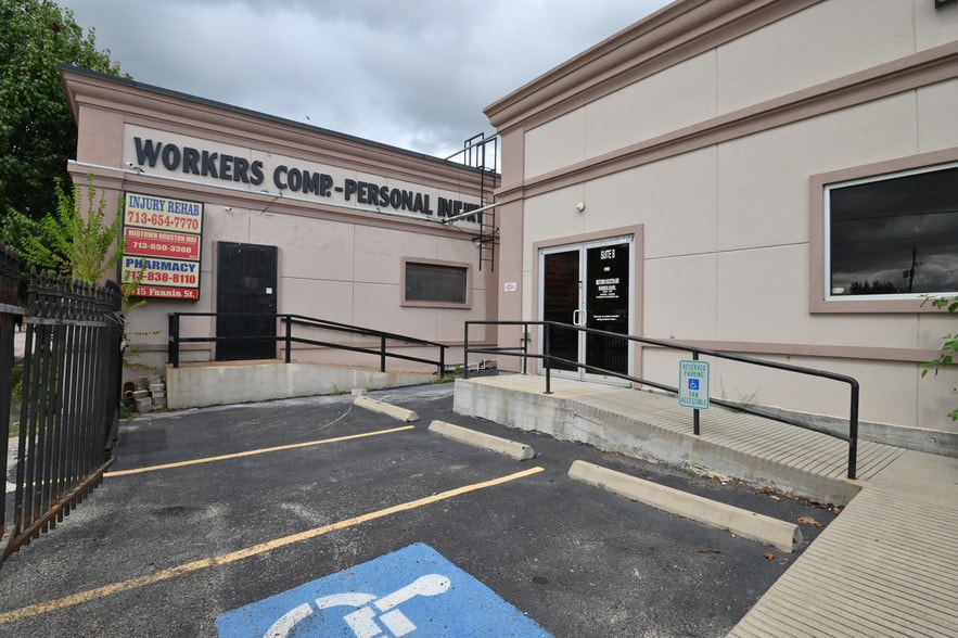 More Photos Of 2715 Fannin St, Houston Medical For Lease